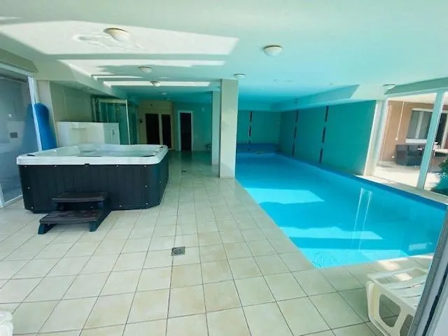 Setany Apartman דירה