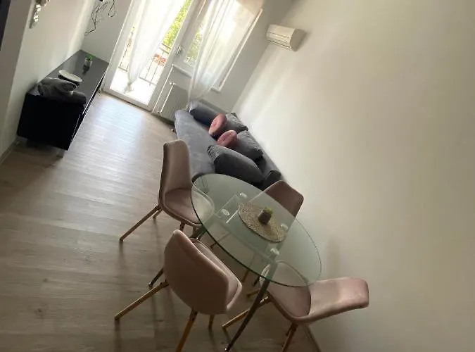 דירה Setany Apartman שיופוק